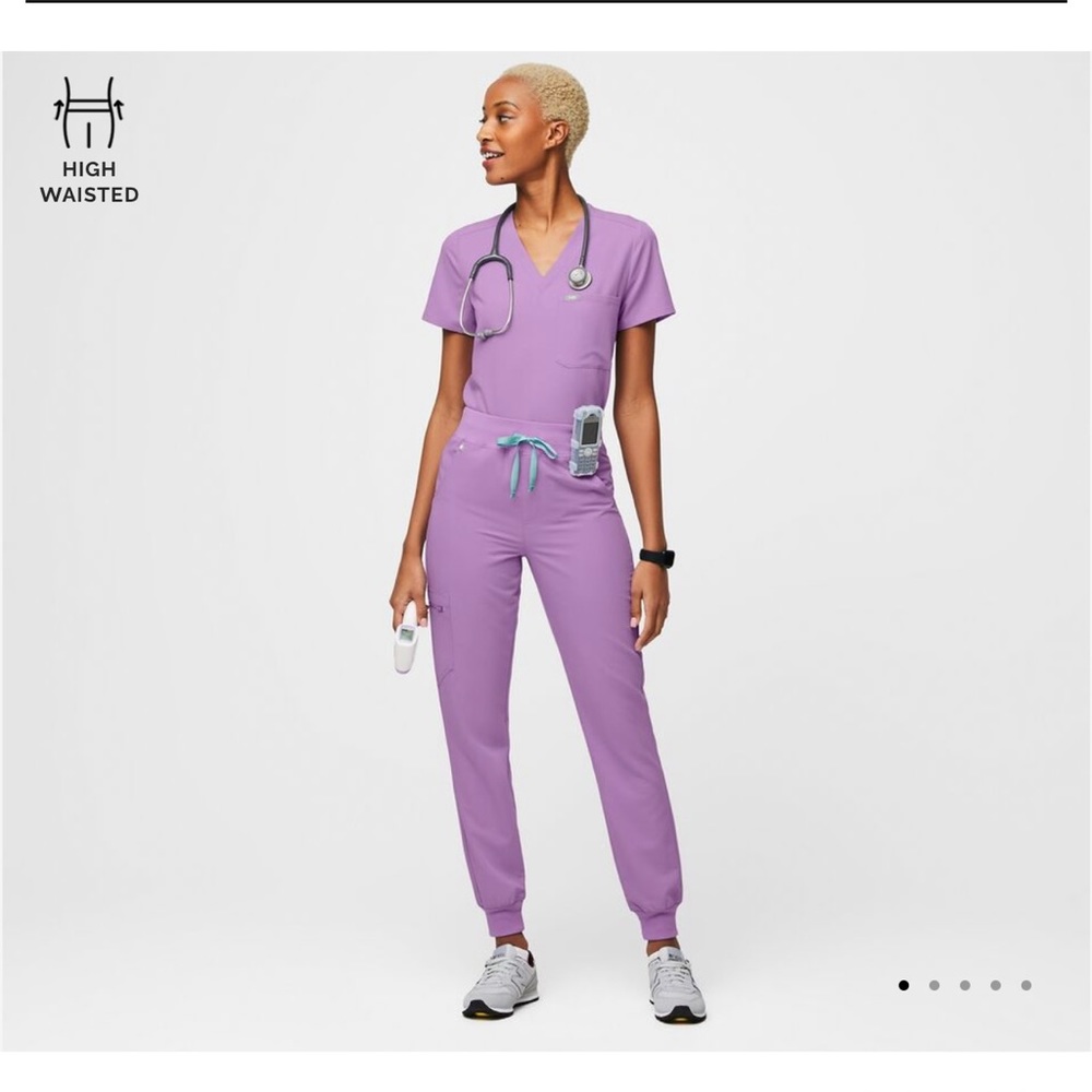 FIGS SET BRAND NEW Lilac high waisted Zamora joggers and Catalina scrub top